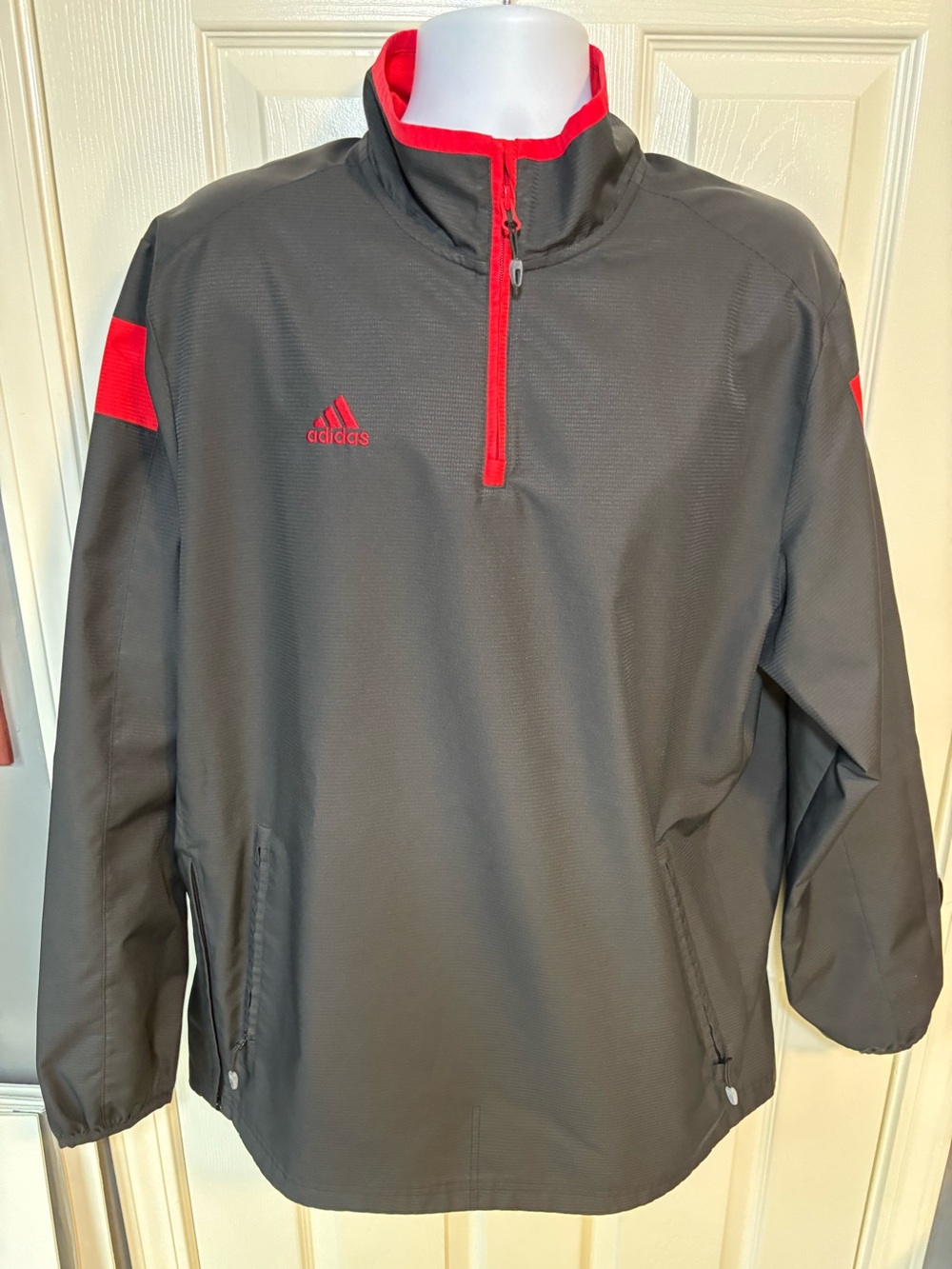 Adidas Men's black & Red 1/4 Zip Pullover: Large